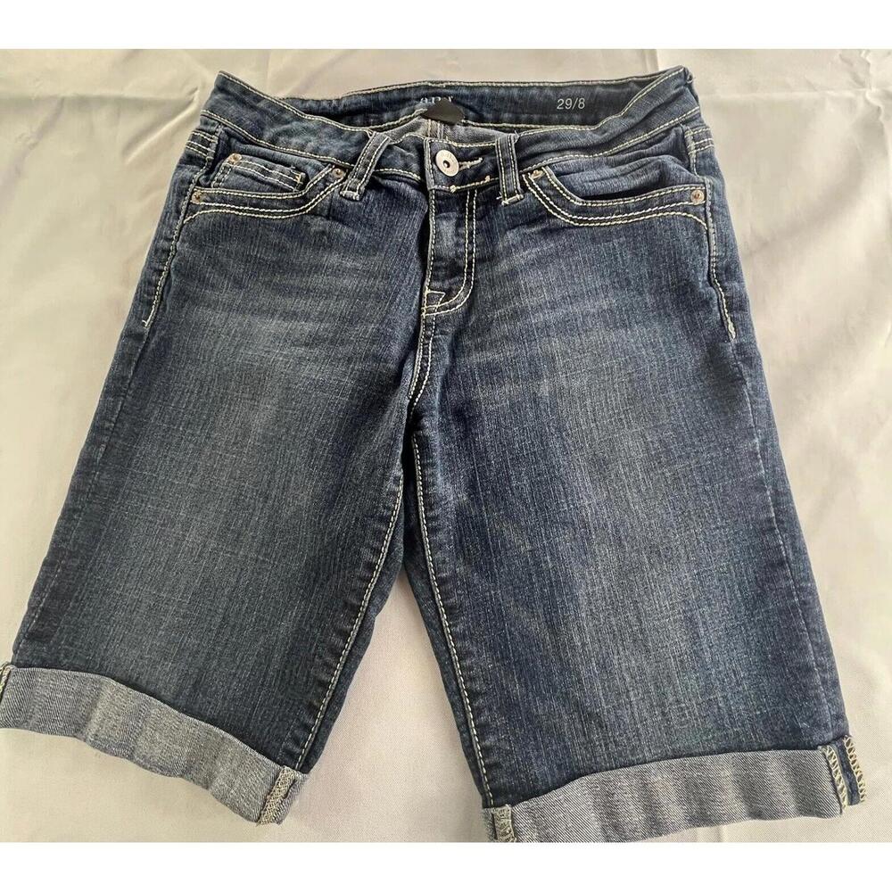 ANA Womens Medium Blue Denim Rolled Shorts 5 Pocket Flap Pockets Size 8